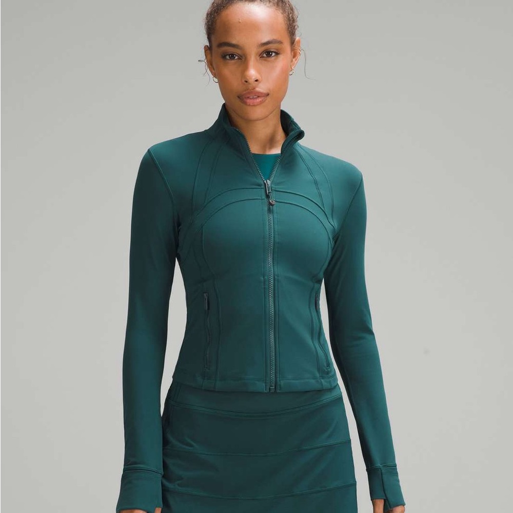 Lululemon define cropped nulu jacket size 6